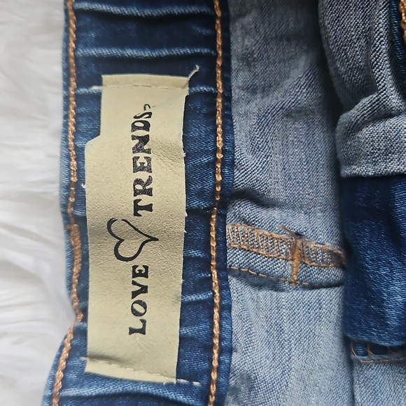 NWT Denim Cargo Women Shorts - Picture 2 of 9